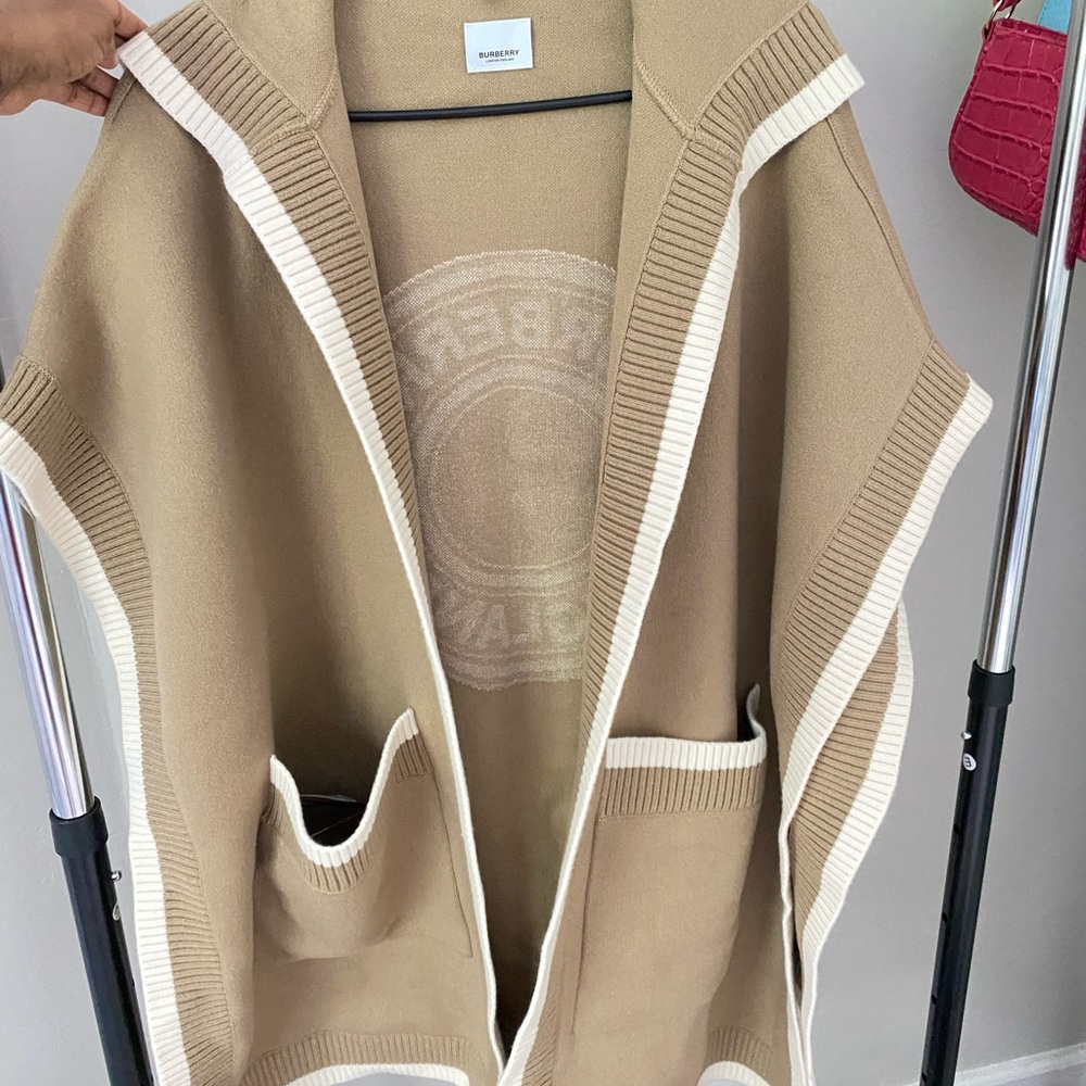 Burberry shawl never worn